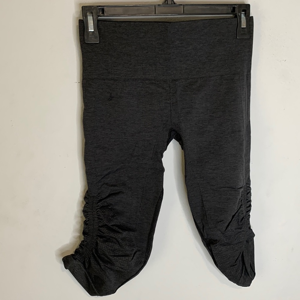 Lululemon in flow cropped black leggings 6